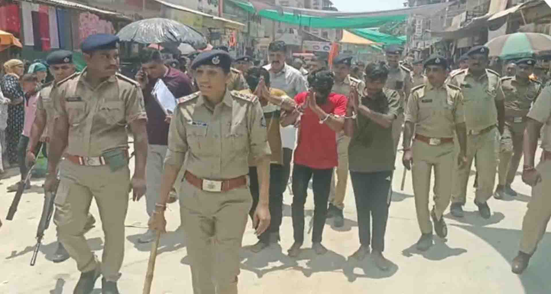 ભાભર પોલીસે કોન્સ્ટેબલ પર હુમલો કરનાર ચાર આરોપીઓનું રીકન્ટ્રક્શન