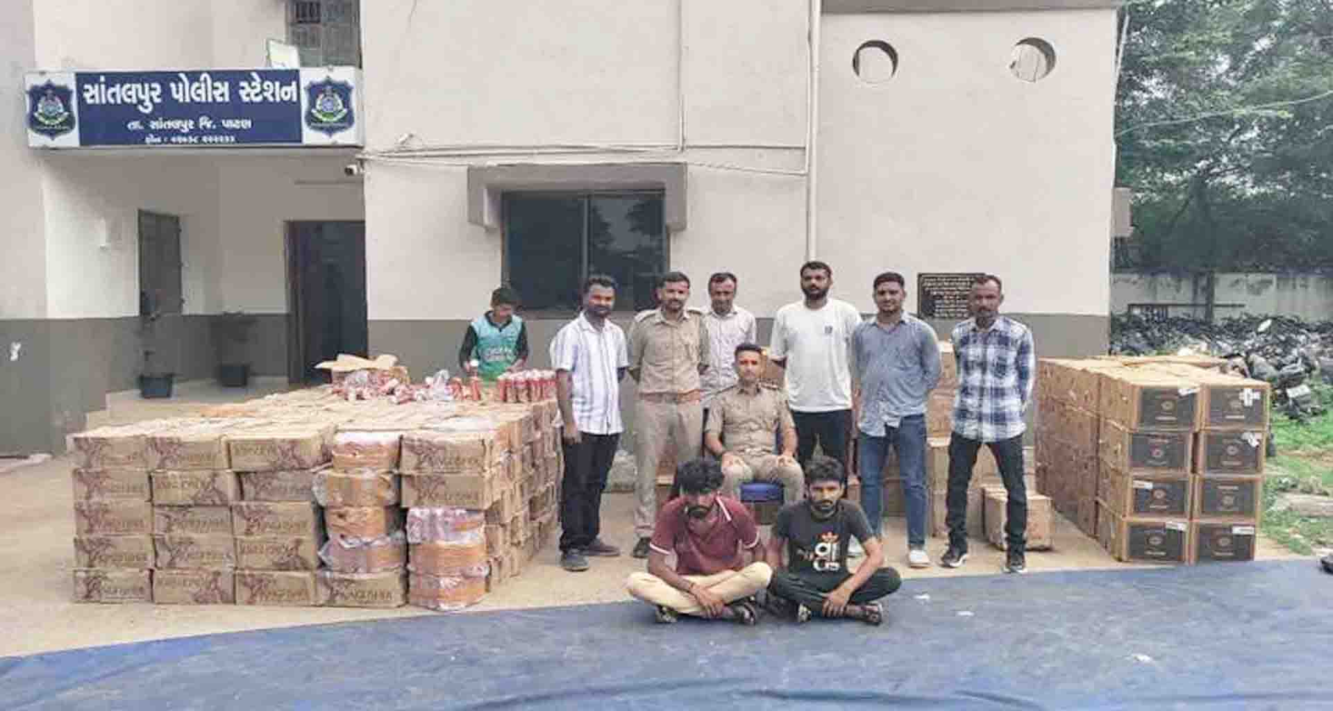 પાટણ; સાંતલપુર પોલીસે 52.લાખનો વીદેશી દારૂ ઝડપી પાડ્યો બેની અટકાયત