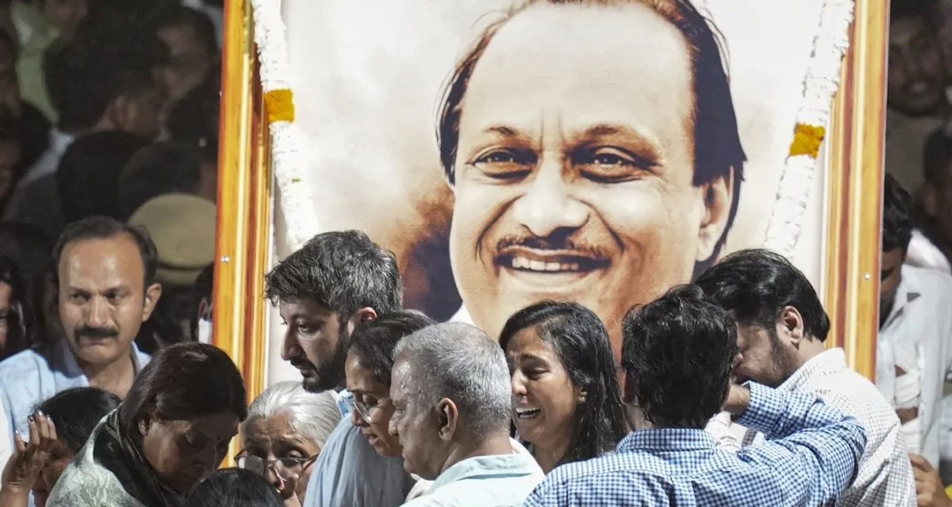 અજિત દાદાના અંતિમ સંસ્કાર: જાણો કયા મોટા નામો તેમના અંતિમ દર્શન માટે આવ્યા હતા