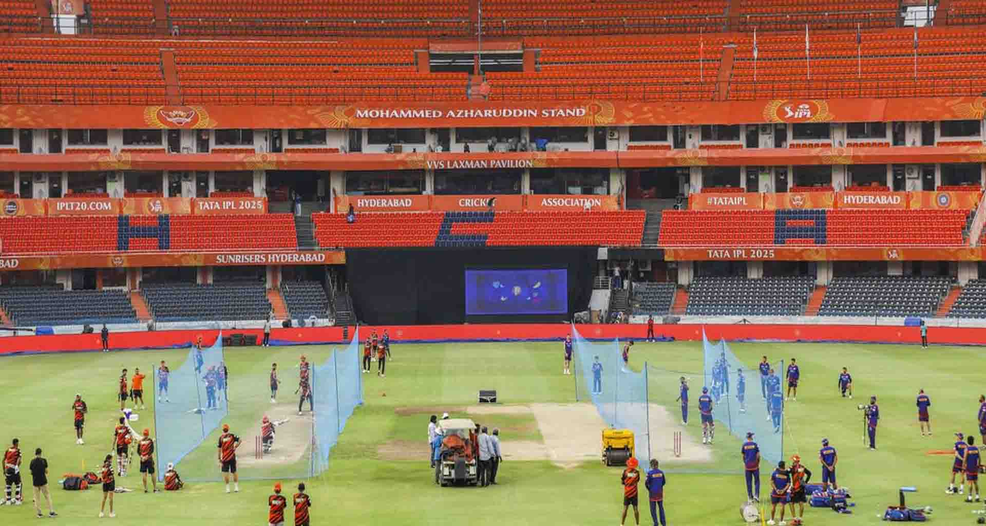 આતંકવાદી હુમલામાં માર્યા ગયેલા લોકોને શ્રદ્ધાંજલિ; આજે મુંબઈ અને હૈદરાબાદ મેચમાં બંને ટીમો કાળી પટ્ટી પહેરીને રમશે