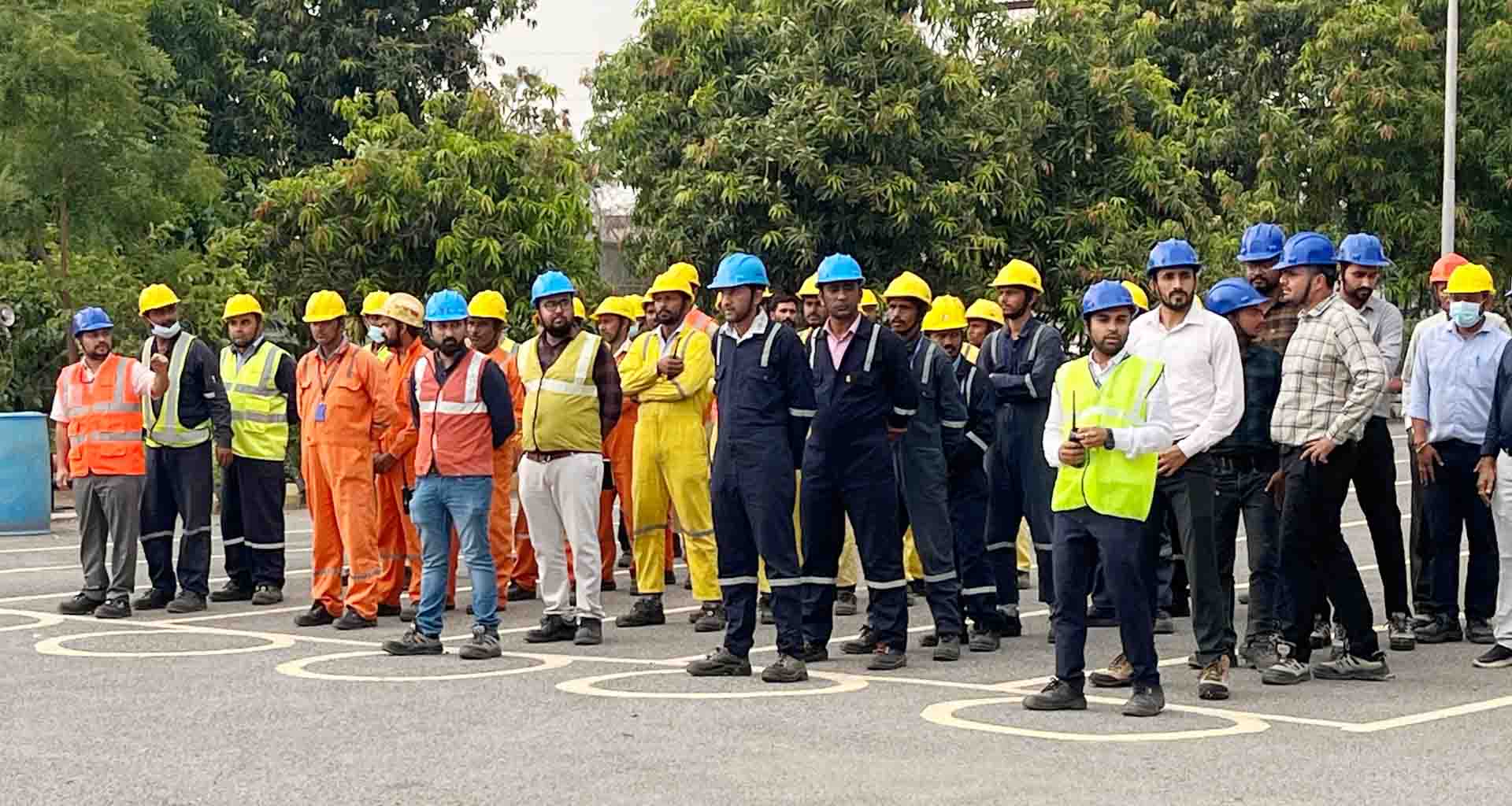 ચંડીસર HPCL ખાતે "ઓપરેશન અભ્યાસ" અંતર્ગત સિવિલ ડિફેન્સની મોક ડ્રીલનું આયોજન કરાયું