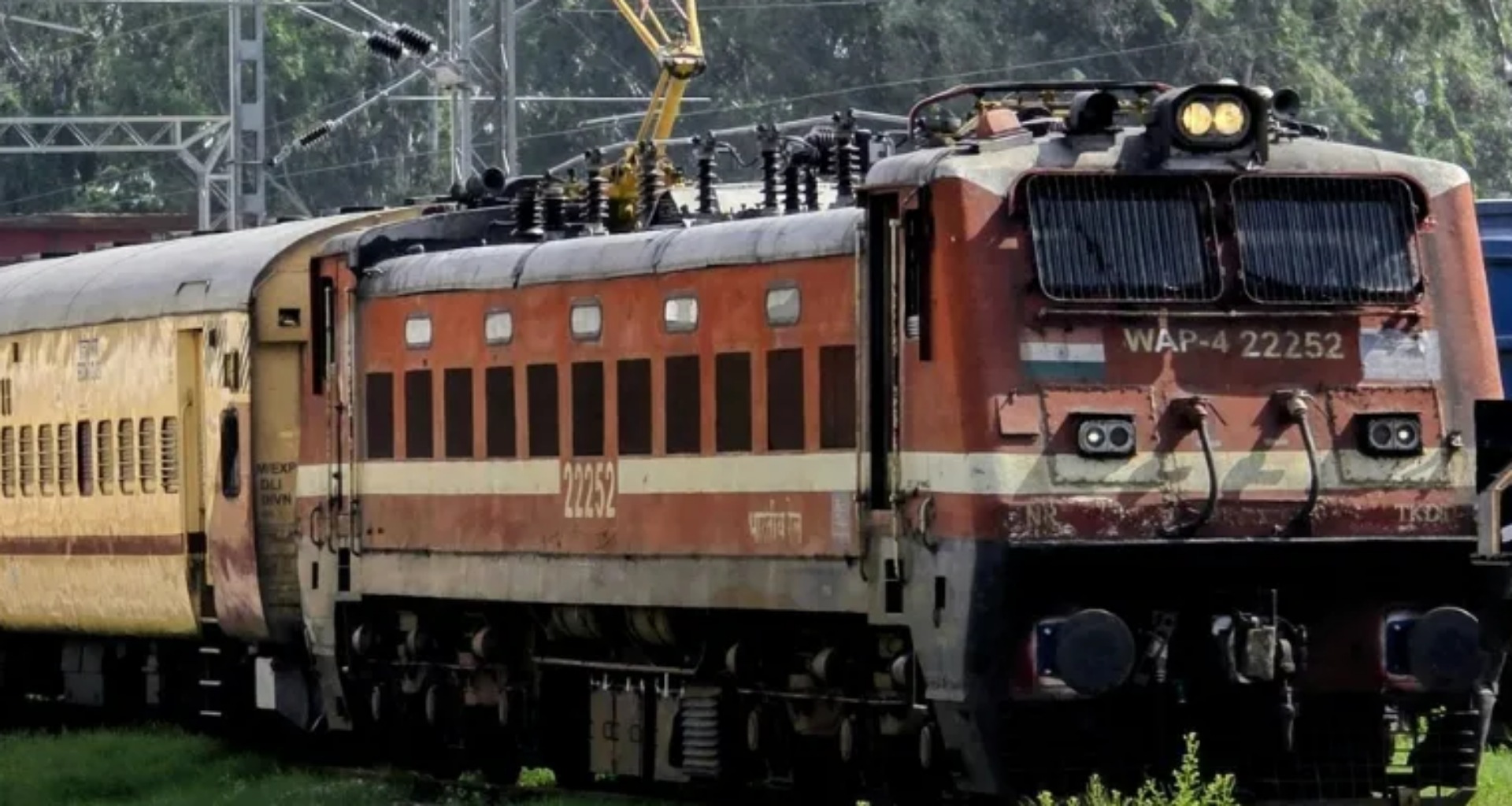 રેલ્વેએ કરી તૈયારીઓ, હોળી માટે 300 થી વધુ ખાસ ટ્રેનો દોડશે