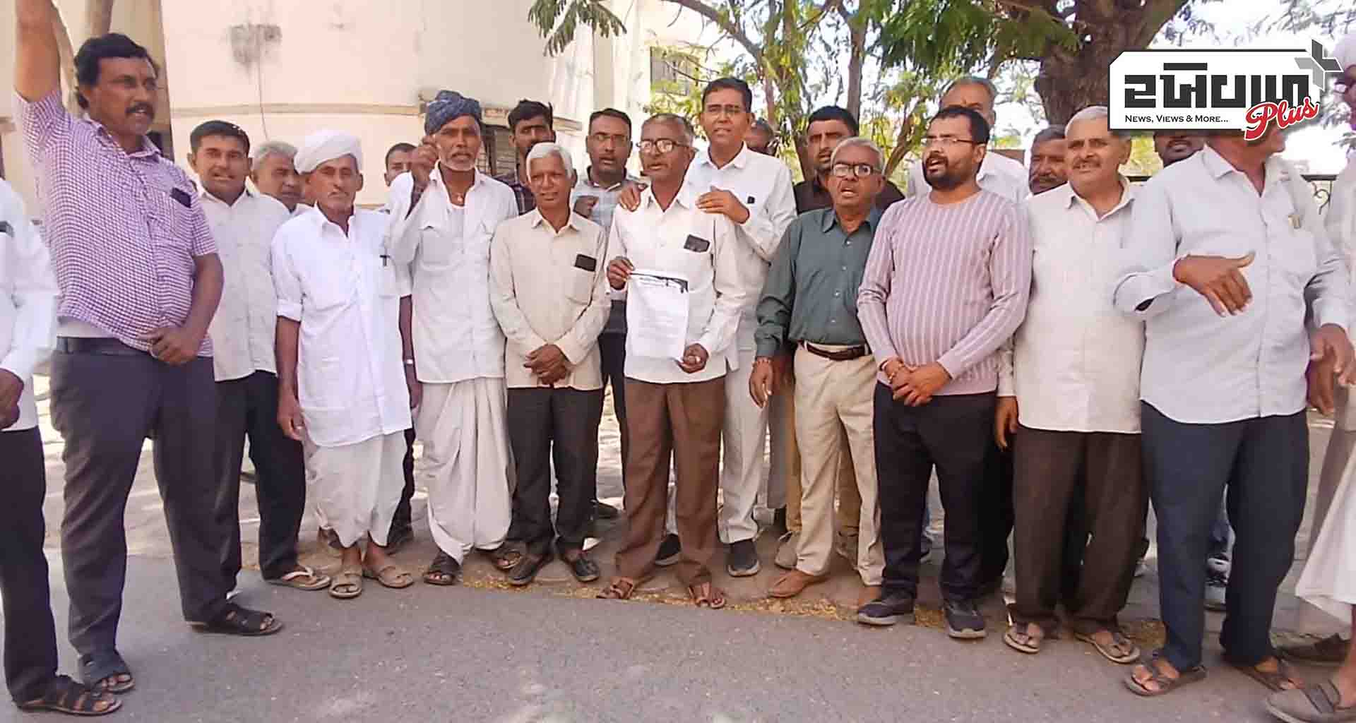 ભારતીય કિસાન સંઘ દ્વારા ખેડૂતોને બટાકામાં ભાવ ન મળતાં જિલ્લા કલેકટરને આવેદનપત્ર