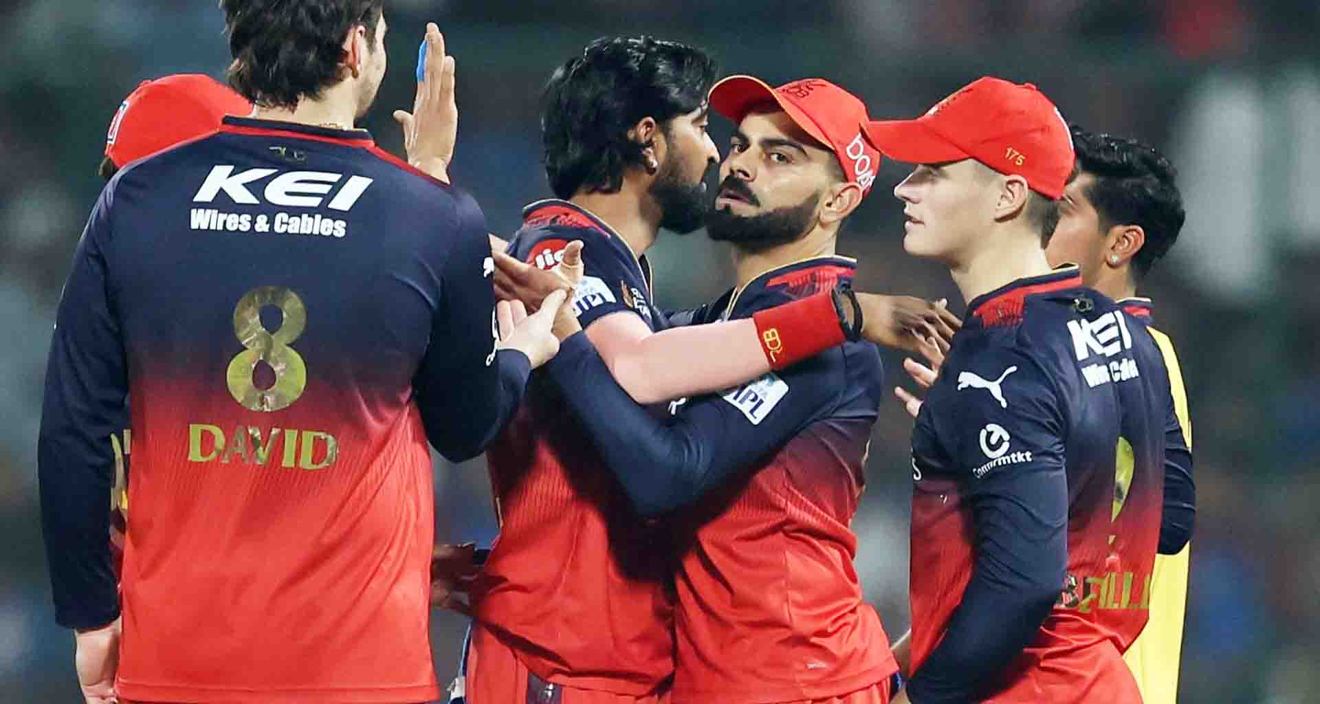 રોયલ ચેલેન્જર્સ બેંગ્લોરે દિલ્હી કેપિટલ્સને 6 વિકેટથી હરાવીને પોઈન્ટ ટેબલમાં ટોપર બની