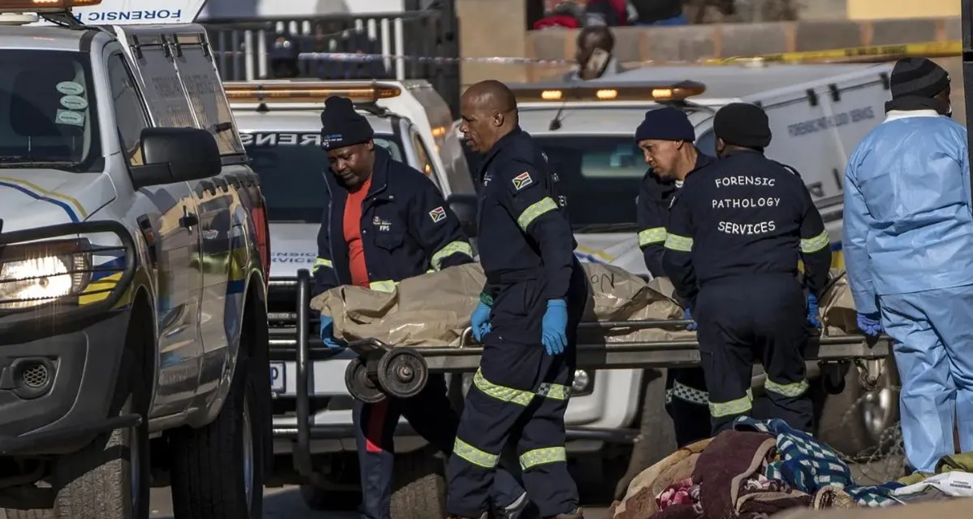 દક્ષિણ આફ્રિકાના બારમાં ગોળીબારમાં 3 બાળકો સહિત 11 લોકોના મોત