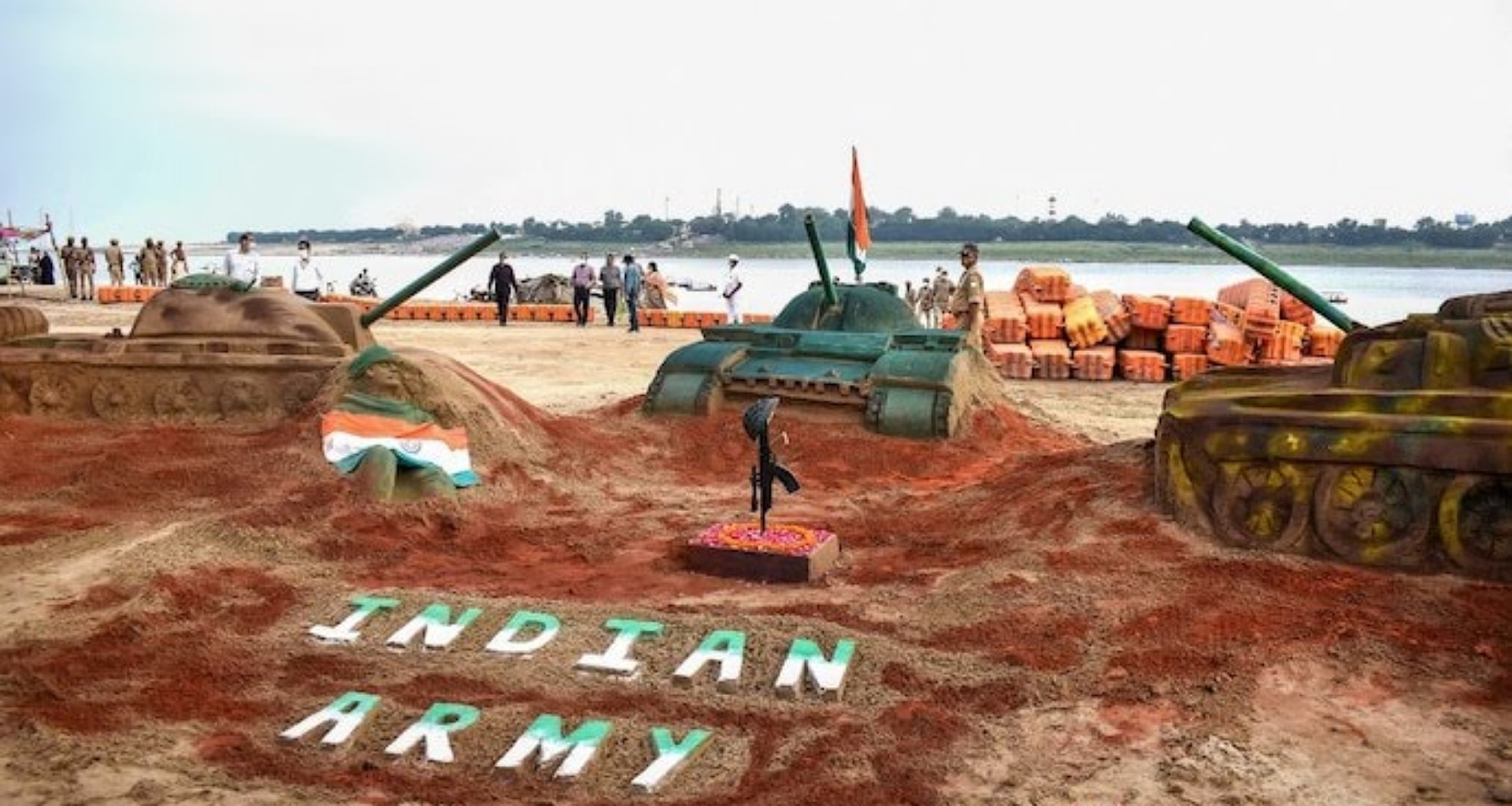 વિજય દિવસ પહેલા ભારતીય સેનાએ કારગિલ નાયકોને રાષ્ટ્રવ્યાપી શ્રદ્ધાંજલિ આપવાનું શરૂ કર્યું