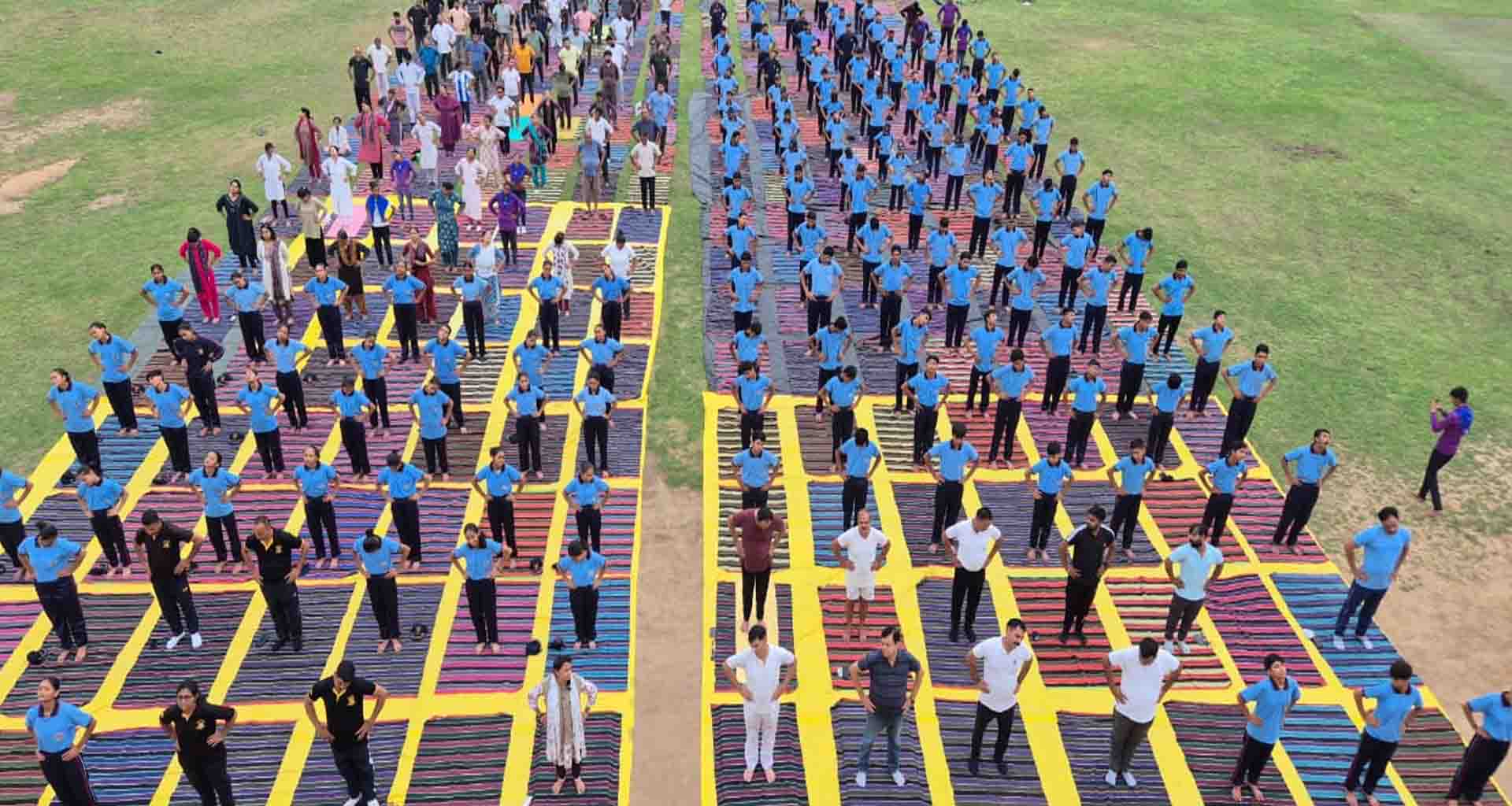 એક પૃથ્વી એક સ્વાસ્થ્ય માટે યોગ" થીમ આધારે જી.ડી.મોદી કોલેજ પાલનપુર ખાતે યોગ દિવસની ઉજવણી કરાઈ