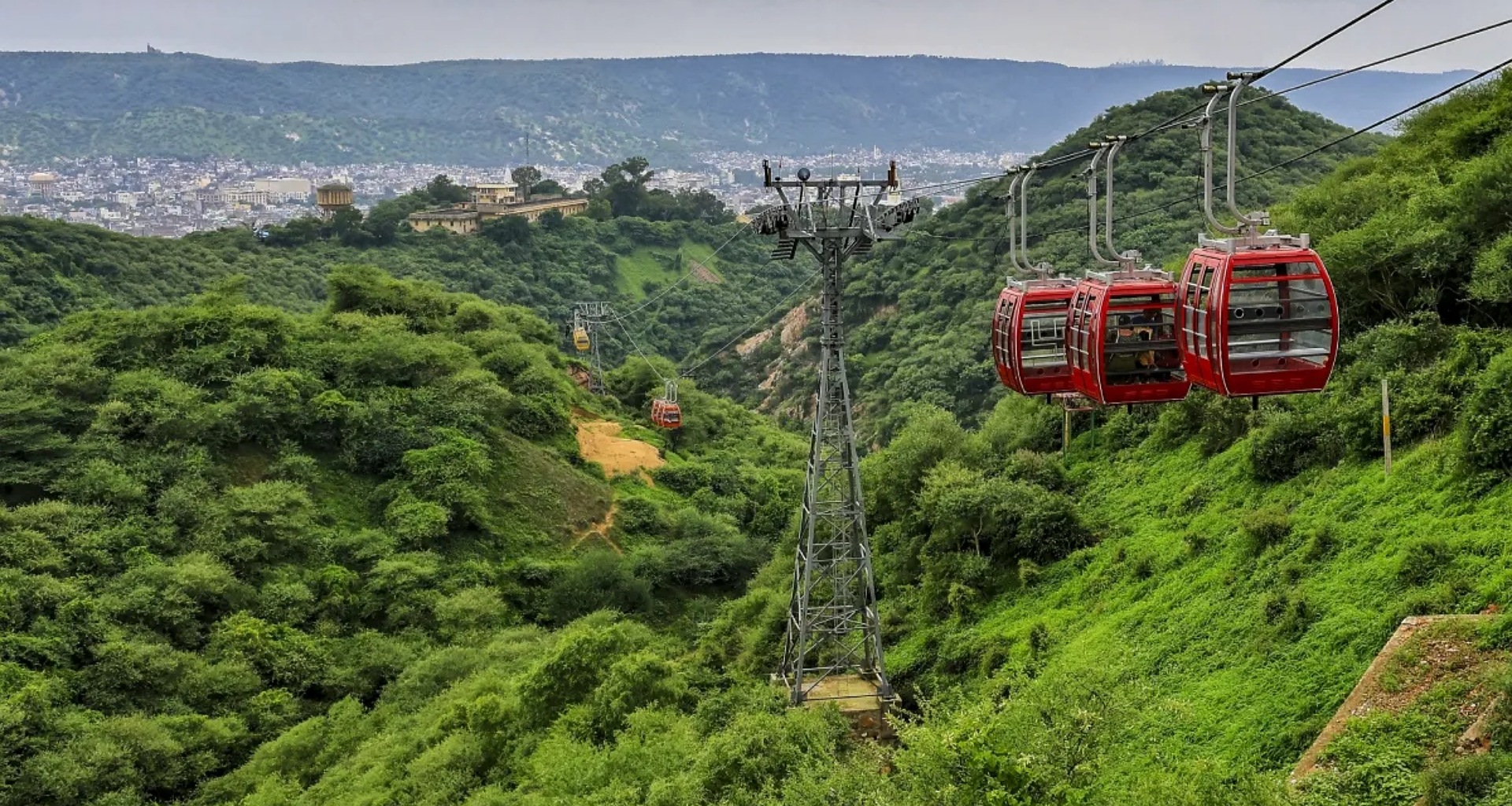 સુપ્રીમ કોર્ટે અરવલ્લીના આદેશ પર રોક લગાવી, સમિતિની રચના કરી; આગામી સુનાવણી 21 જાન્યુઆરીએ