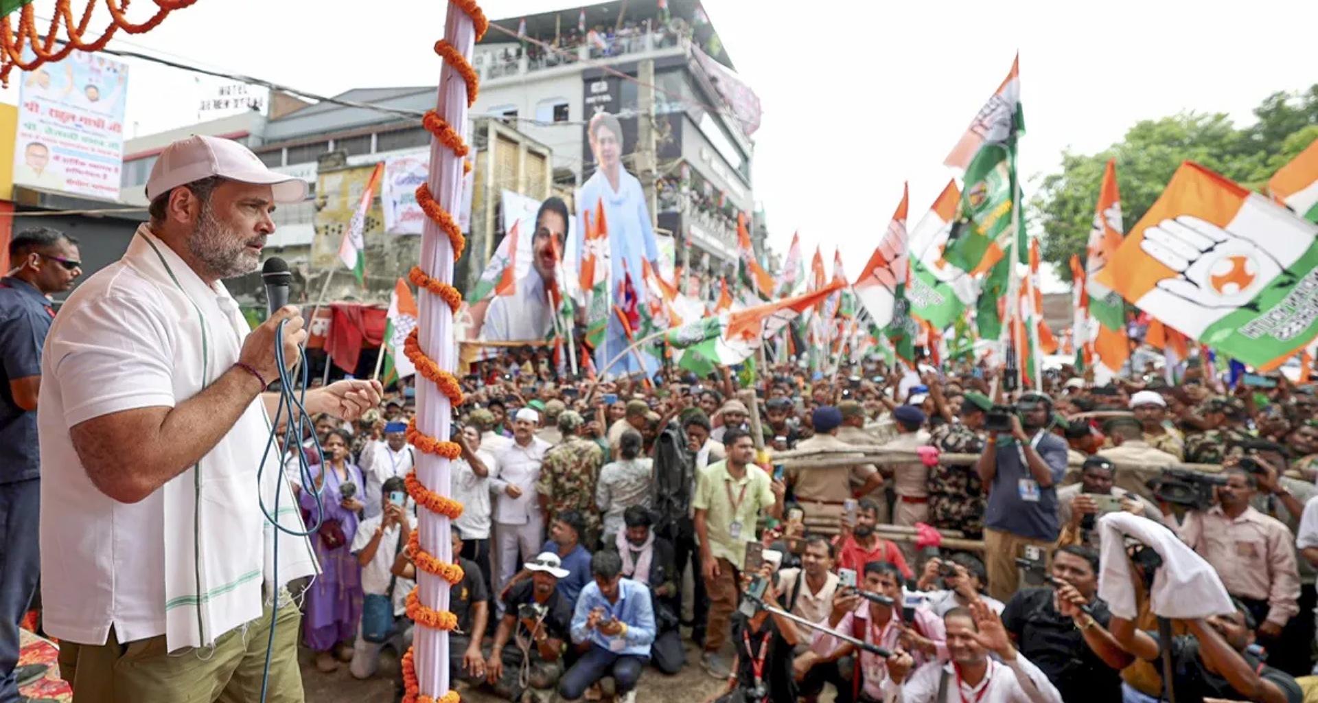 રાહુલ ગાંધીએ મંચ પરથી પીએમ મોદીને અપશબ્દો કહ્યા, બિહારના વિવિધ જિલ્લાઓમાં ફરિયાદો નોંધાઈ