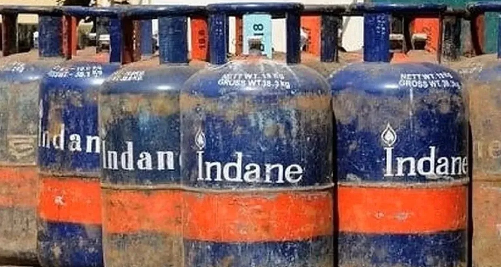 ગેસ સિલિન્ડરના ભાવમાં ઘટાડો, ૫૧.૫૦ રૂપિયાનો મોટો ઘટાડો, જાણો શું છે નવી કિંમત