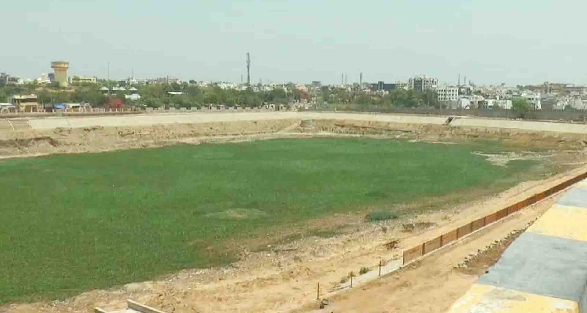 પાલનપુરના ઐતિહાસિક માનસરોવર તળાવની 74,444 ચોરસ ફૂટ જમીન ગુમ