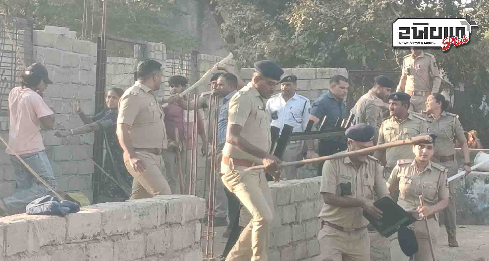 ૯ બુટલેગરો વિરુદ્ધ ફરિયાદ: પોલીસ અને બુટલેગરો વચ્ચે ઝપાઝપી થતા ચકચાર