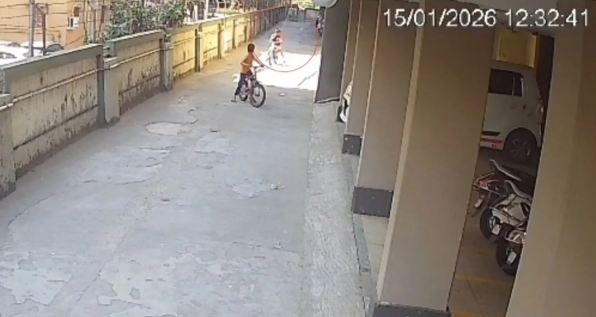 સુરત: ચાઇના દોરીએ 15 સેકન્ડમાં માસૂમ બાળકનો જીવ લીધો