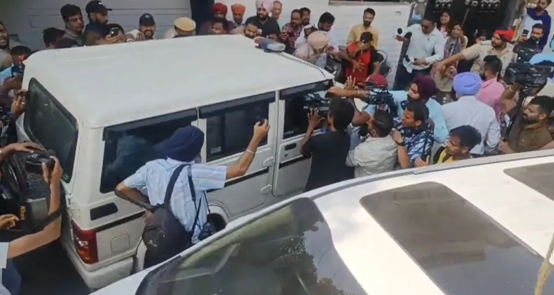 પંજાબમાં AAP ધારાસભ્ય રમણ અરોરાની ધરપકડ