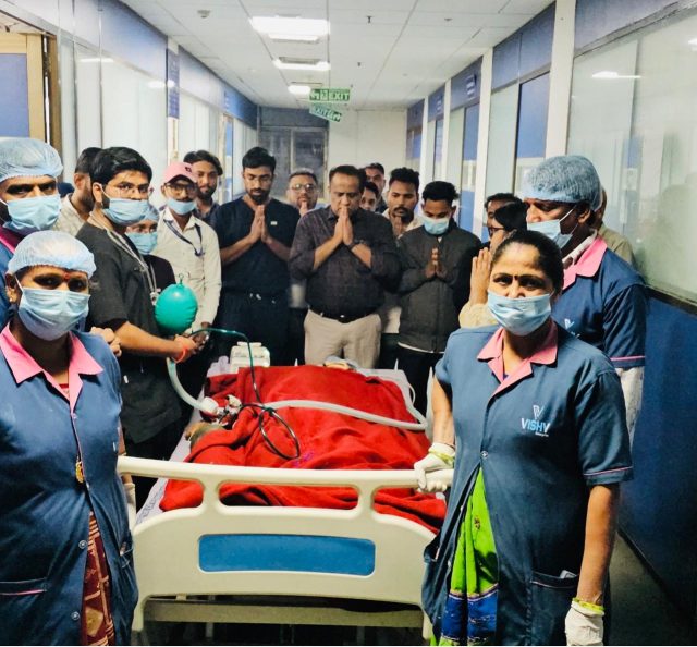 પત્ની બબલીદેવીએ બ્રેઇન ડેડ પતિ મોહનલાલના અંગોનું દાન કરવાનો સંવેદનશીલ નિર્ણય કર્યો; હ્યદય,એક લીવર, બંને કીડની મળી કુલ ચાર અંગોનું દાન કર્યું