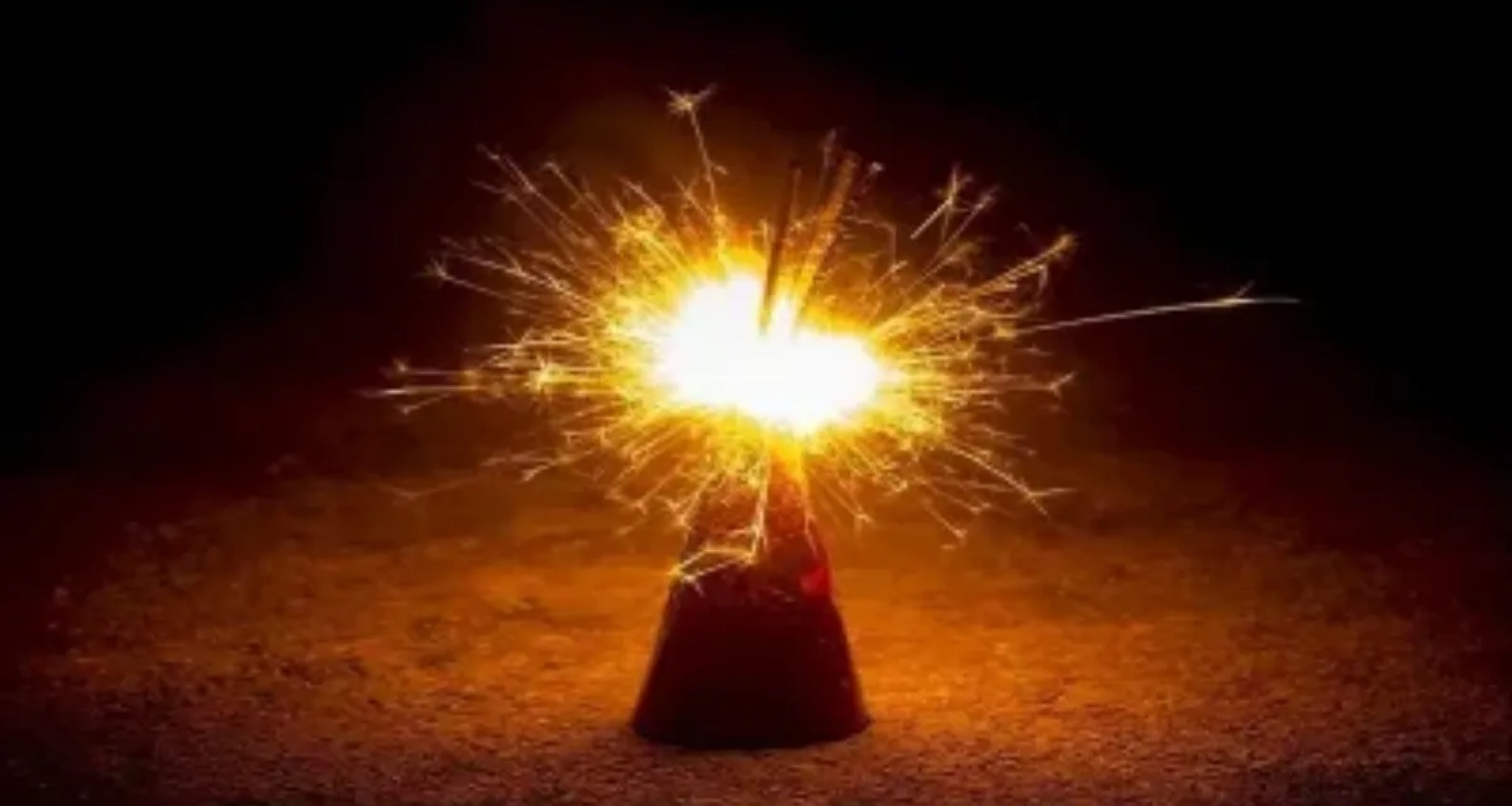 સુરત/ દીકરાનો જન્મદિવસ ઉજવવો મોંઘો પડ્યો; રસ્તા પર ફટાકડા ફોડવા બદલ સુરત પોલીસે એક વ્યક્તિની ધરપકડ કરી