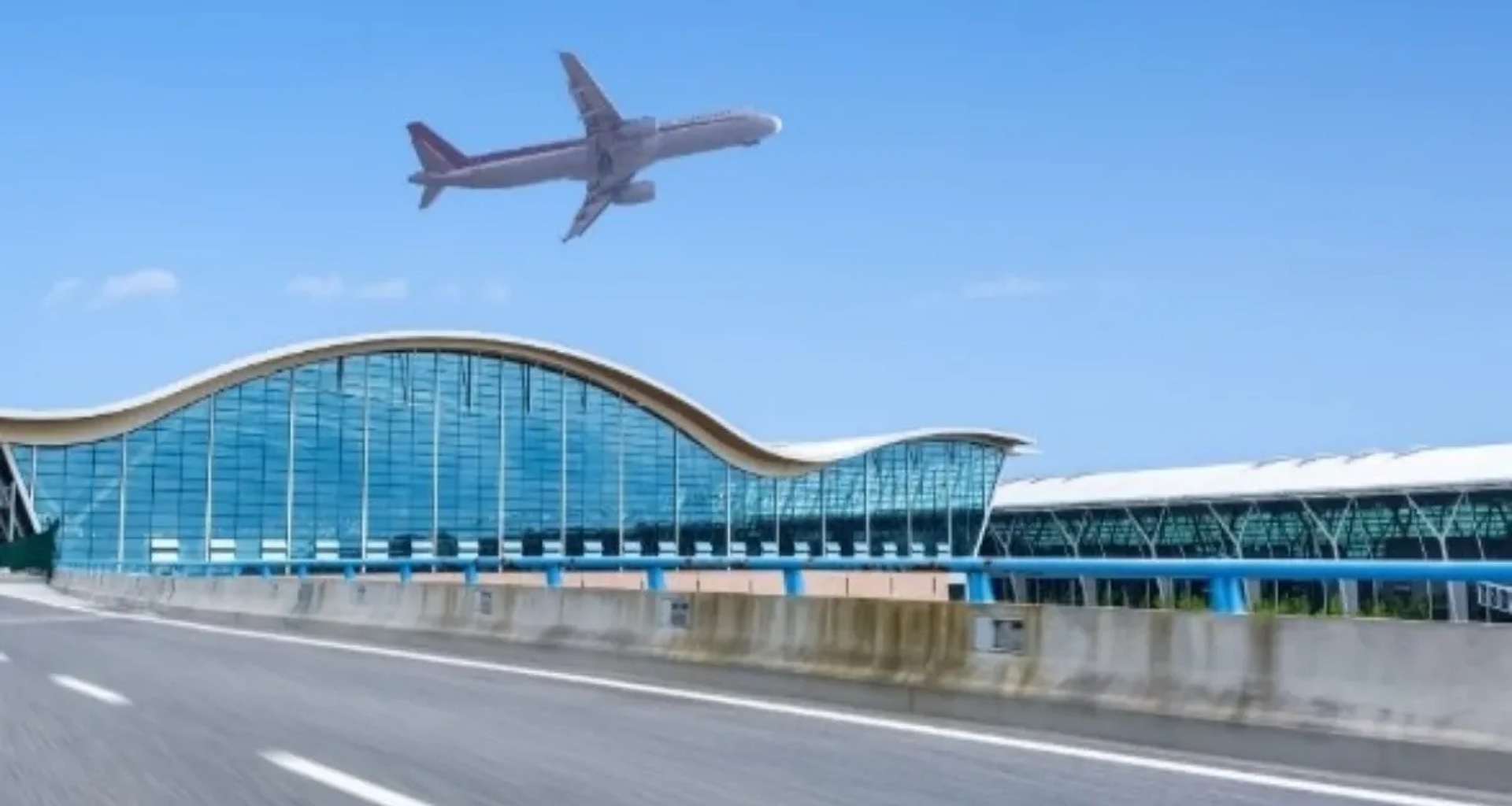 દિલ્હી, મુંબઈ, ચેન્નાઈ, ત્રિવેન્દ્રમ, હૈદરાબાદ - પાંચ આંતરરાષ્ટ્રીય એરપોર્ટ પર બોમ્બની ધમકીઓથી ભય ફેલાયો