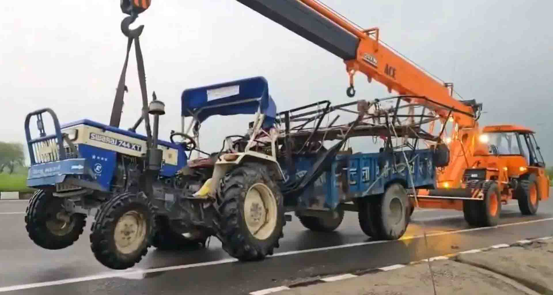 ઉત્તર પ્રદેશ; કન્ટેનર ટ્રક શ્રદ્ધાળુઓથી ભરેલા ટ્રેક્ટર સાથે અથડાઈ, આઠ લોકોના મોત, ૪૩ ઘાયલ