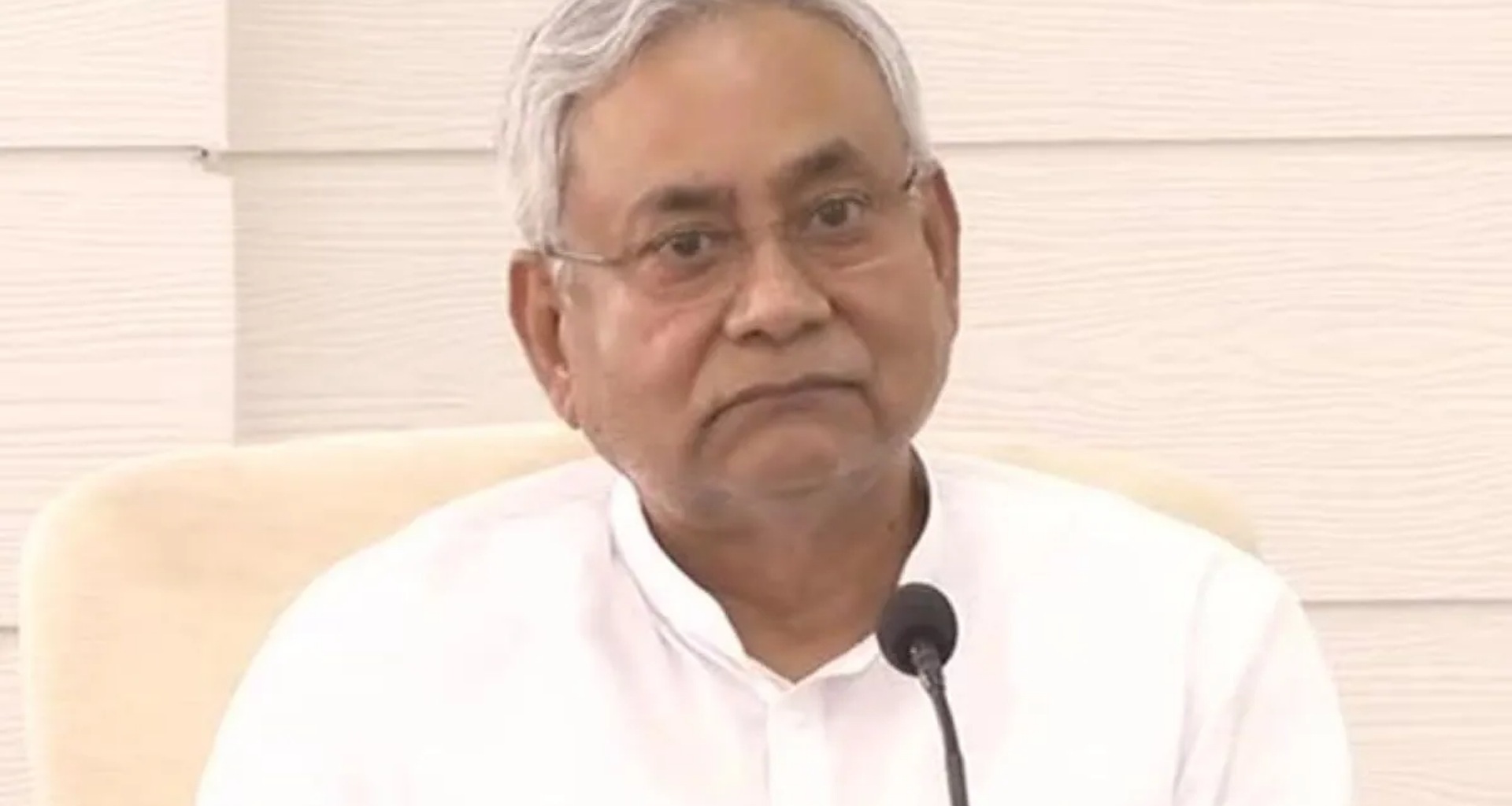 મહારાષ્ટ્ર લઘુમતી આયોગમાં નીતિશ કુમાર વિરુદ્ધ ફરિયાદ દાખલ