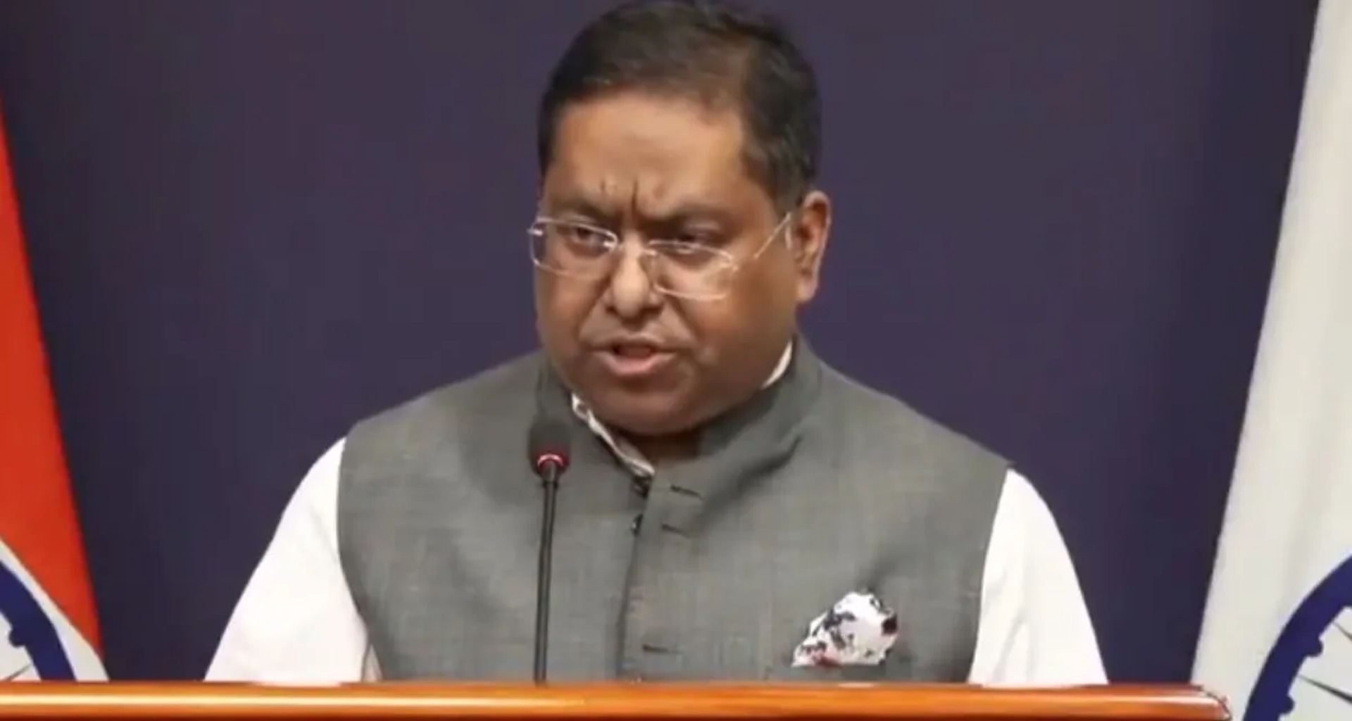 PM મોદી અને ટ્રમ્પ વચ્ચે કોઈ વાતચીત થઈ નથી', રશિયન તેલ પર અમેરિકાના દાવાઓ પર ભારતનો જવાબ