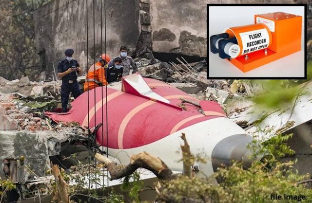 ક્રેશ થયેલી એર ઇન્ડિયા ફ્લાઇટના બ્લેક બોક્સની ભારતમાં તપાસ ચાલી રહી છે, તેને વિદેશ મોકલવાની કોઈ યોજના નથી: કેન્દ્ર સરકાર