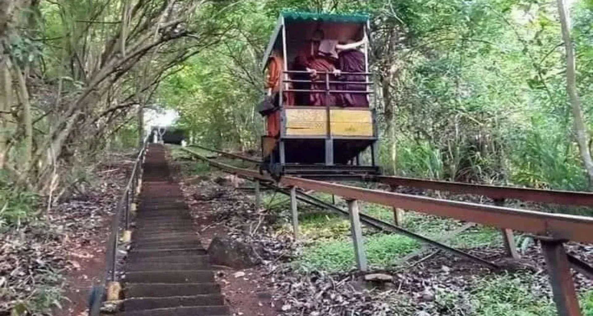 શ્રીલંકામાં કેબલ સંચાલિત ટ્રેન પલટી, એક ભારતીય સહિત 7 બૌદ્ધ સાધુઓના મોત