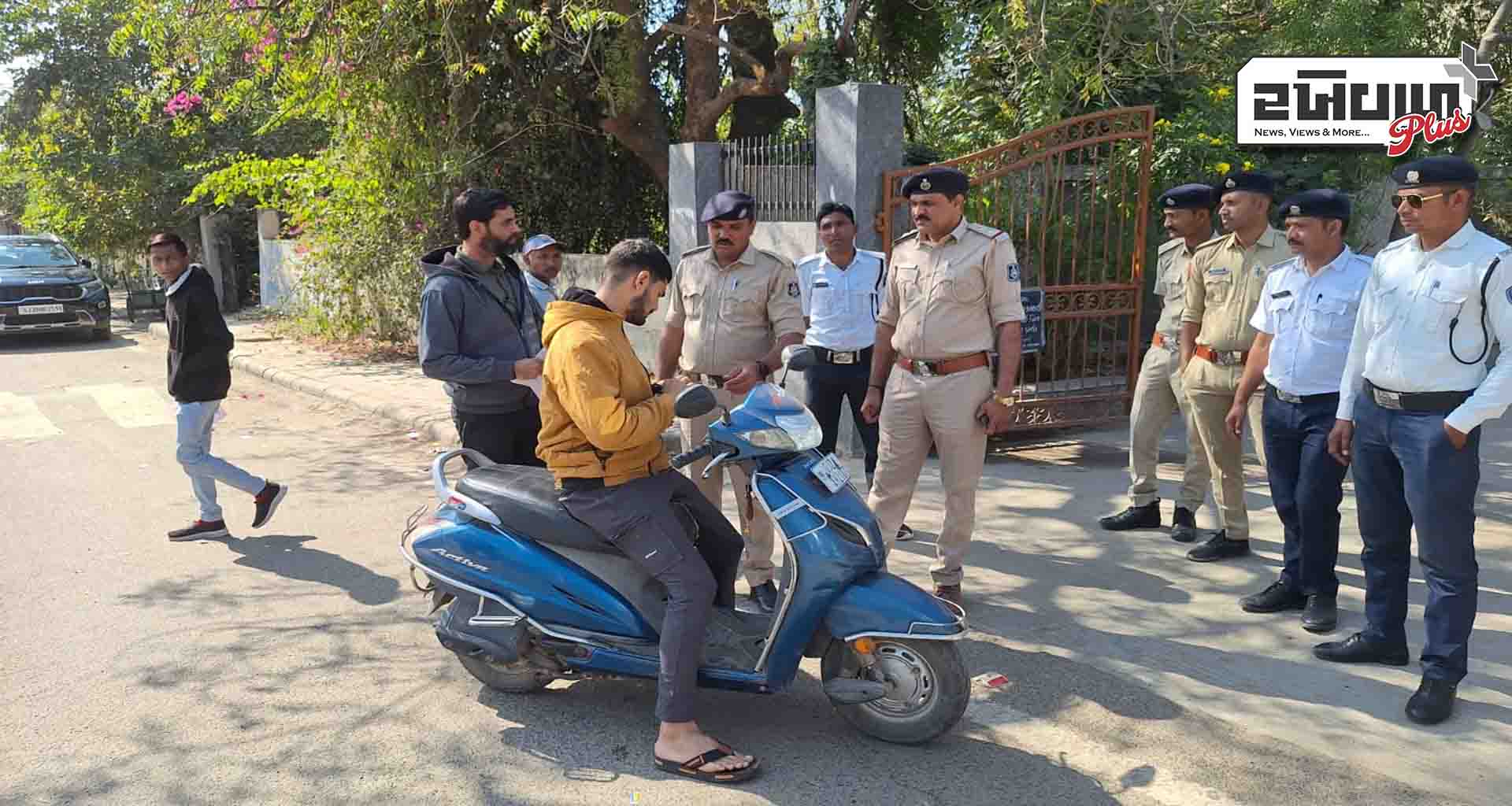 હેલ્મેટના નિયમોનું પાલન કરી બીજા નાગરિકો માટે "રોલ મોડલ"નું ઉત્તમ ઉદાહરણ પુરૂ પાડતી પાટણ પોલીસ