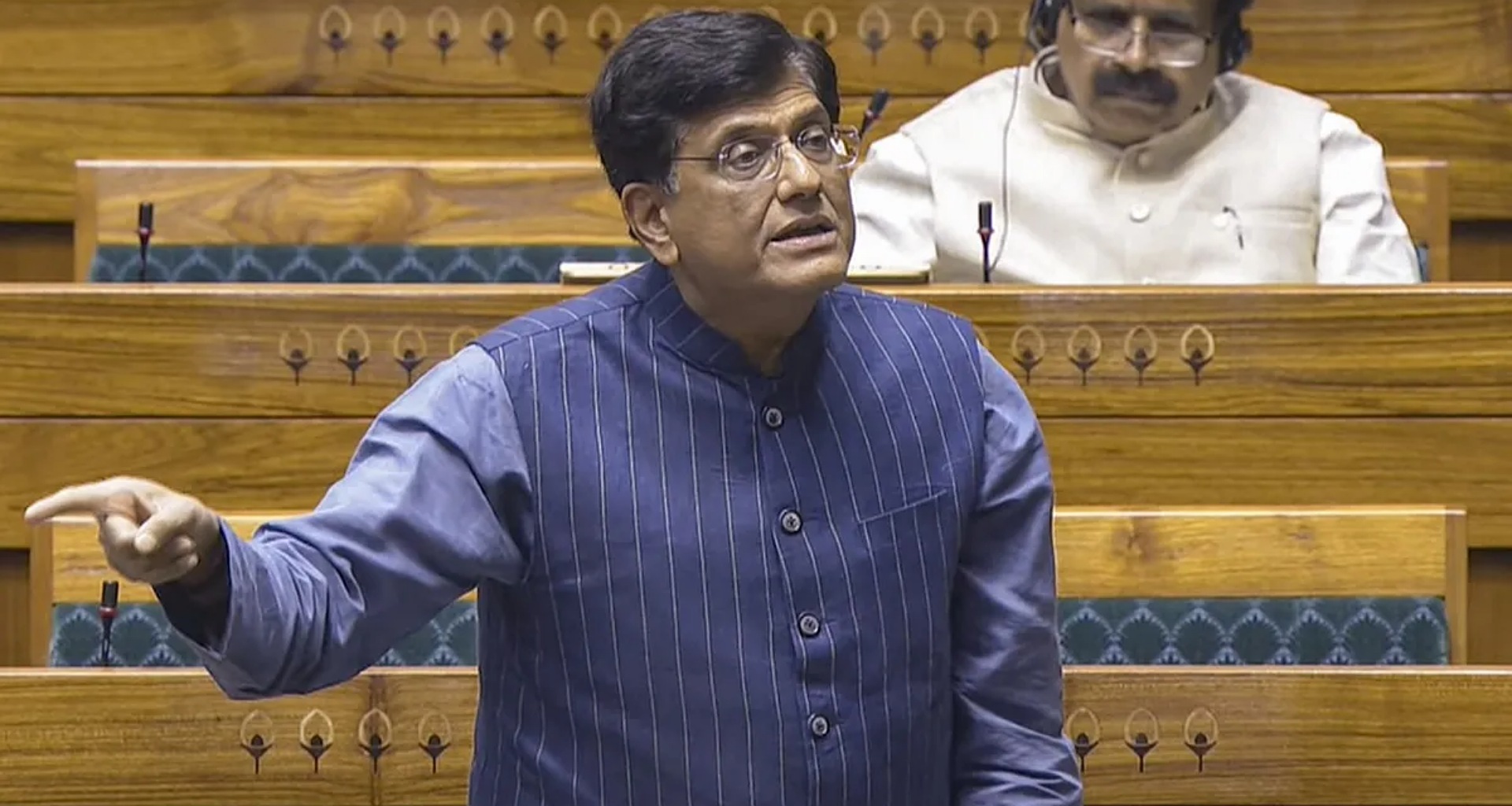 ગૃહમાં ટેરિફનો મુદ્દો ઉઠાવવામાં આવ્યો, કેન્દ્રીય મંત્રી પિયુષ ગોયલે લોકસભામાં જવાબ આપ્યો