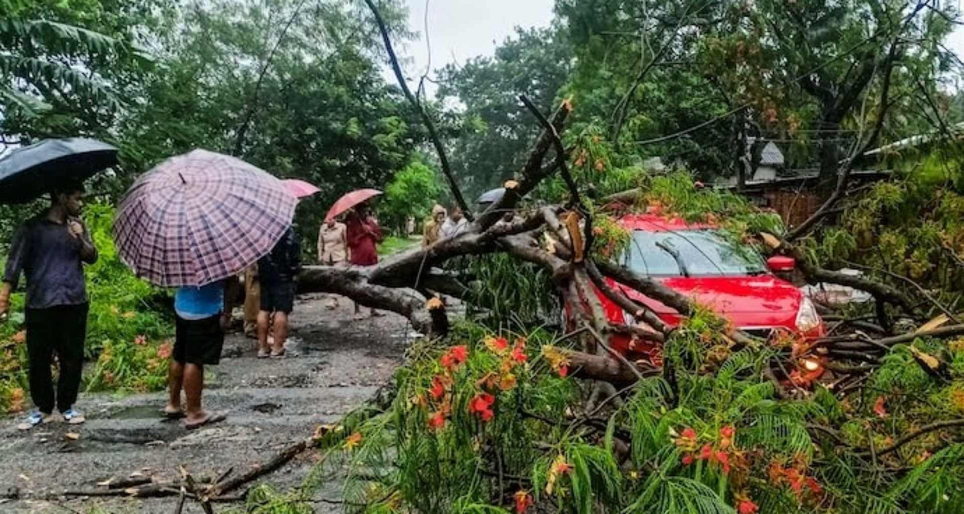 પૂર્વોત્તરમાં ભારે વરસાદથી 5 લોકોના મોત, આસામમાં રેડ એલર્ટ જાહેર