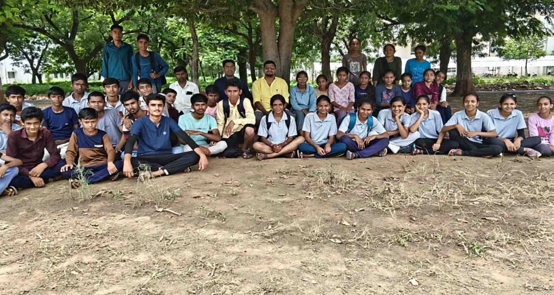 સરકારી માધ્યમિક અને ઉચ્ચતર માધ્યમિક શાળા હરિયાવાડાનું ઉત્કૃષ્ટ પ્રદર્શન