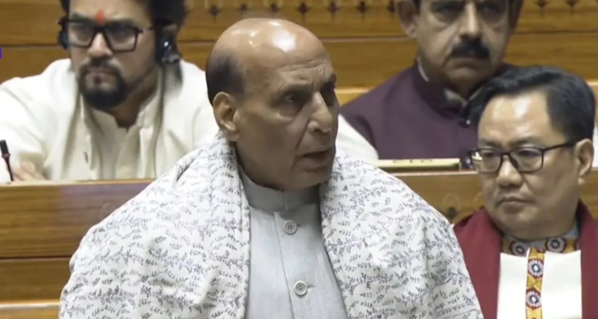 વંદે માતરમ' લાઈવ પર મહાચર્ચા: રાજનાથ સિંહે કહ્યું - વંદે માતરમ એ સમગ્ર વિશ્વમાં ભારતનું ગૌરવ છે