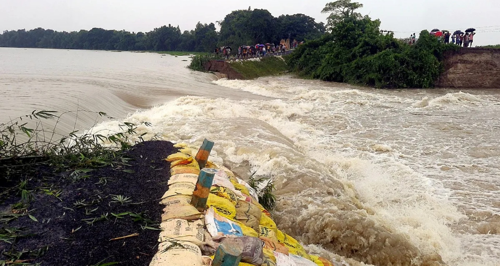 દિલ્હીમાં 16 ઓગસ્ટ સુધી ભારે વરસાદની ચેતવણી, લખનૌમાં બધી શાળાઓ બંધ, ઋષિકેશમાં ભૂસ્ખલનને કારણે 2 લોકો ગુમ