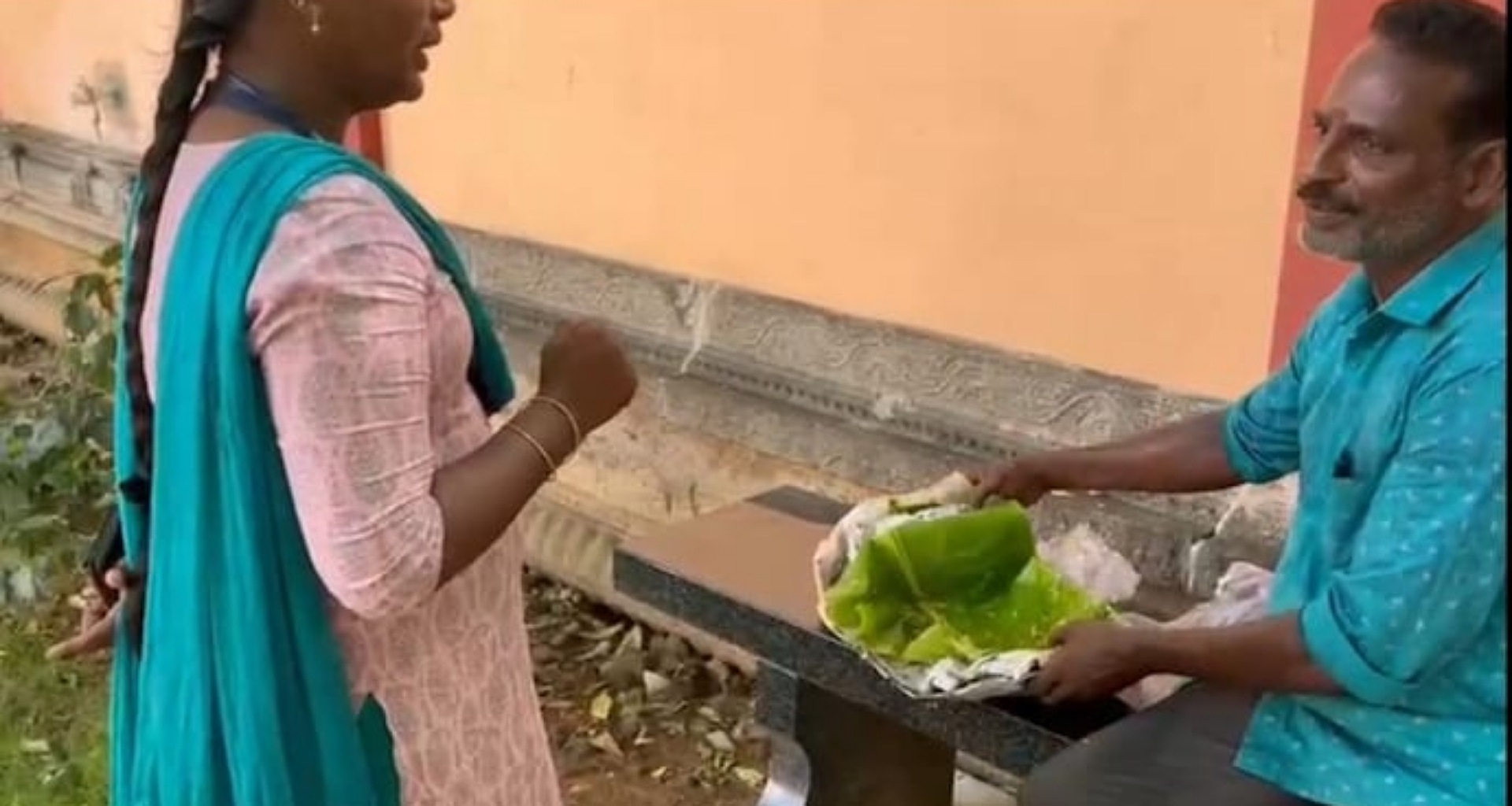 તમિલનાડુના અન્નામલાઈ મંદિર પરિસરમાં એક વ્યક્તિએ માંસાહારી ખોરાક ખાધા બાદ હોબાળો