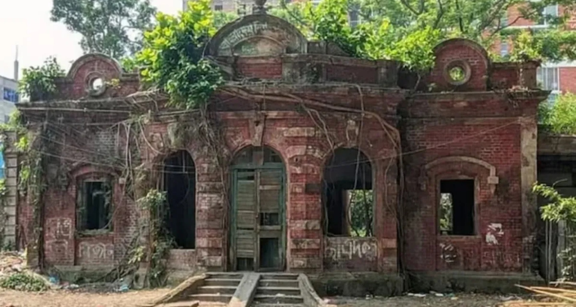 બાંગ્લાદેશમાં સત્યજીત રેના પૂર્વજોના ઘરને તોડી પાડવા સામે ભારતે વાંધો વ્યક્ત કર્યો