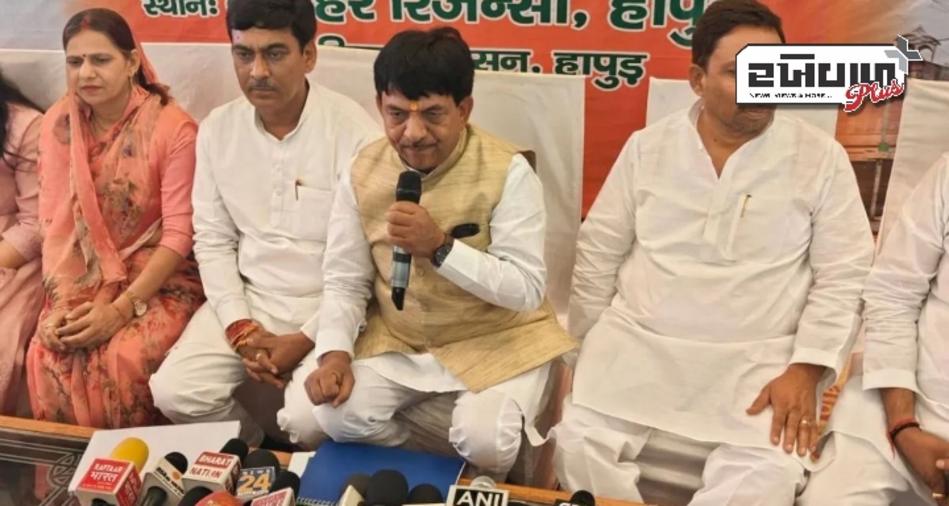 રાણા સાંગાના વિવાદાસ્પદ નિવેદન પર યુપીના મંત્રી બોલ્યા, કહ્યું અખિલેશ યાદવ ભડકાવવાનું કામ કરી રહ્યા છે'