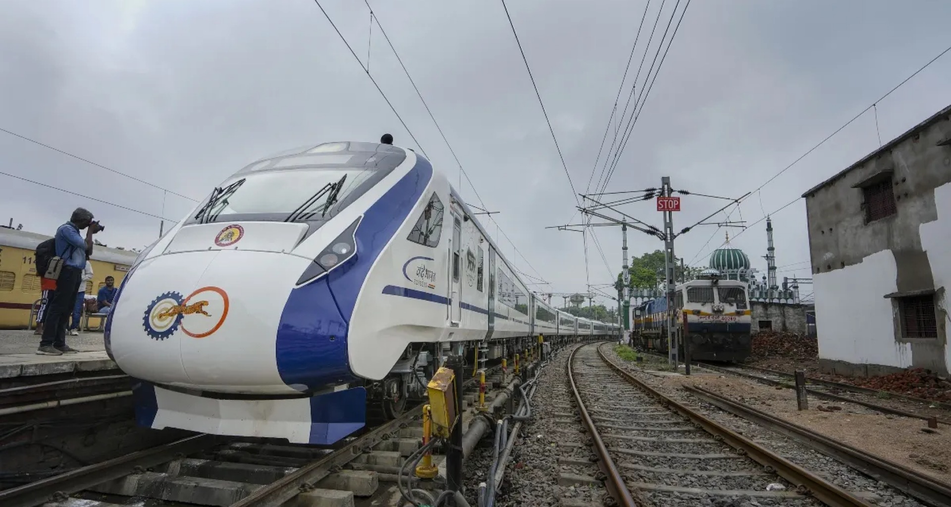 પીએમ મોદી બીજી વંદે ભારત ટ્રેનને લીલી ઝંડી આપશે, જાણો શું છે તેનો રૂટ?