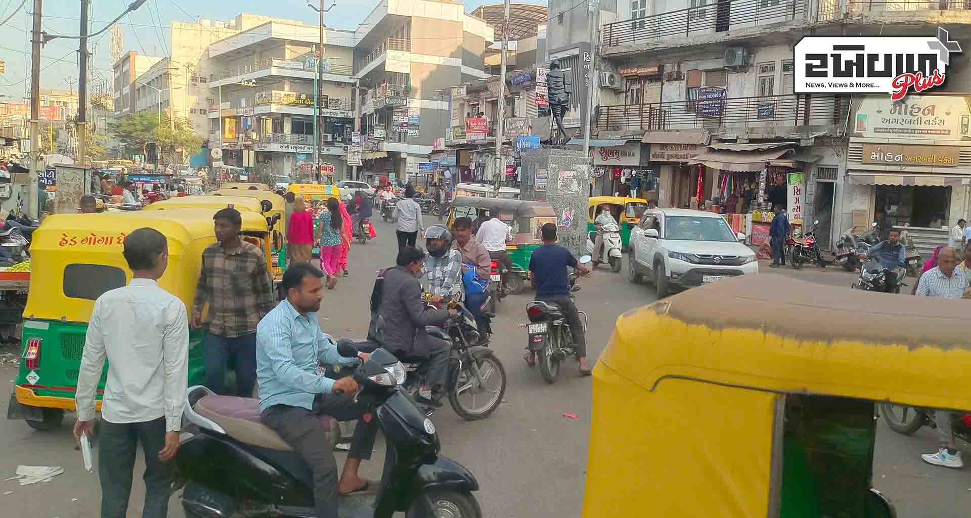 ડીસામાં મુખ્ય રોડ ઉપર ટ્રાફિક સમસ્યા માથાના દુખાવા સમાન