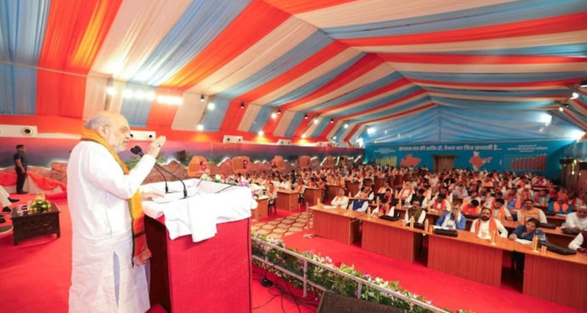 અમિત શાહે ભાજપના નેતાઓને ચેતવણી આપી, કહ્યું 'સંવેદનશીલ ટિપ્પણીઓ ટાળો, ભૂલોનું પુનરાવર્તન ન કરો'