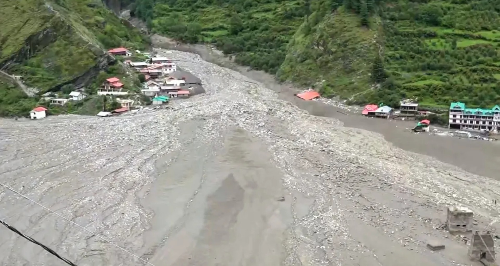 ઉત્તરાખંડના ધારાલીમાં વિનાશ, અત્યાર સુધીમાં કેટલા લોકોને બચાવી લેવામાં આવ્યા છે, કેટલા લોકો ગુમ છે? અહીં જાણો