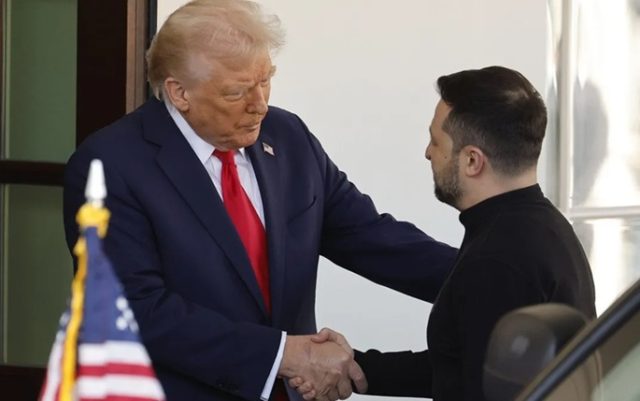નાટો સમિટ દરમિયાન ટ્રમ્પ ઝેલેન્સકીને મળ્યા, બંને નેતાઓ સંભવિત યુદ્ધવિરામની ચર્ચા કરી