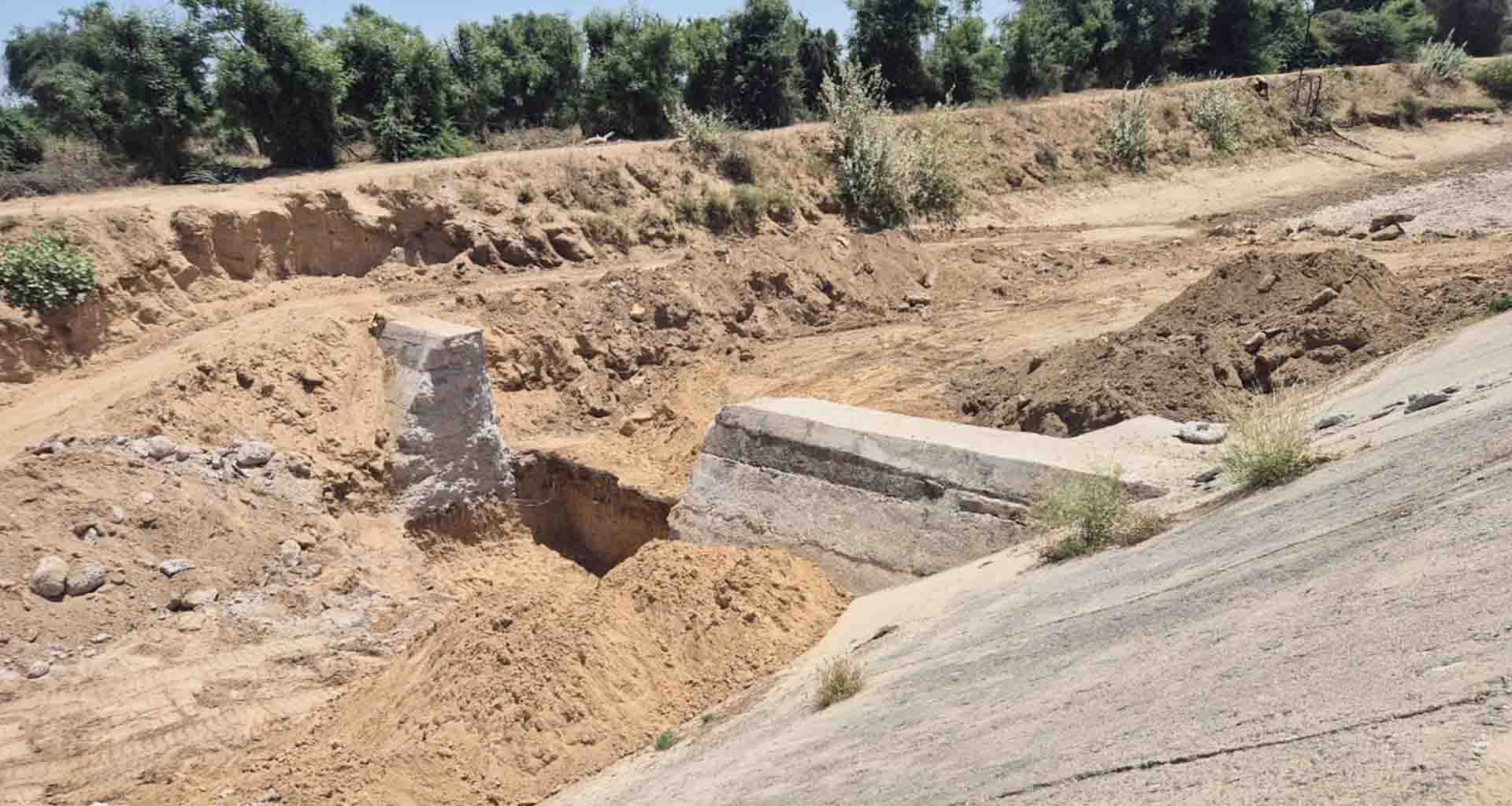 બનાસકાંઠાની સુજલામ સુફલામ કેનાલનું પાણી અવરોધવાનો પ્રયાસ થતા ખેડૂતો લાલઘૂમ