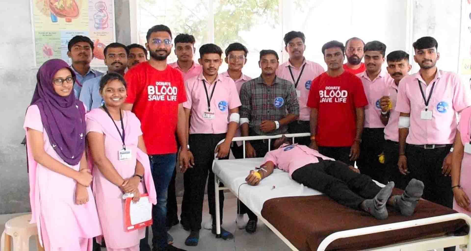 જન્મ મરણ વચ્ચે ઝોલા ખાતા દર્દીને મળતા રક્તદાનનો સંતોષ રક્તદાતા માટે આશીર્વાદ સમાન