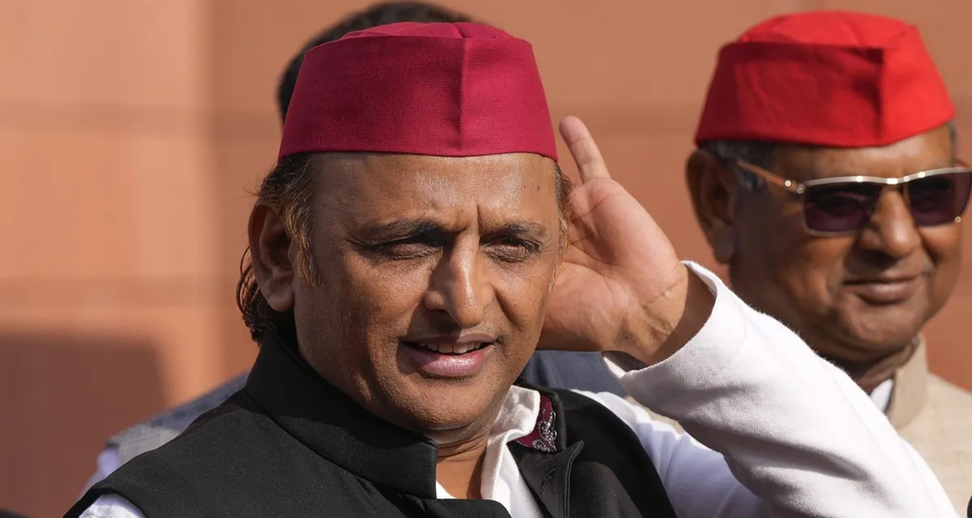 વંદે માતરમ ફક્ત ગાવા માટે જ નહીં, તે નિભાવવું પણ જોઈએ:  અખિલેશ યાદવ