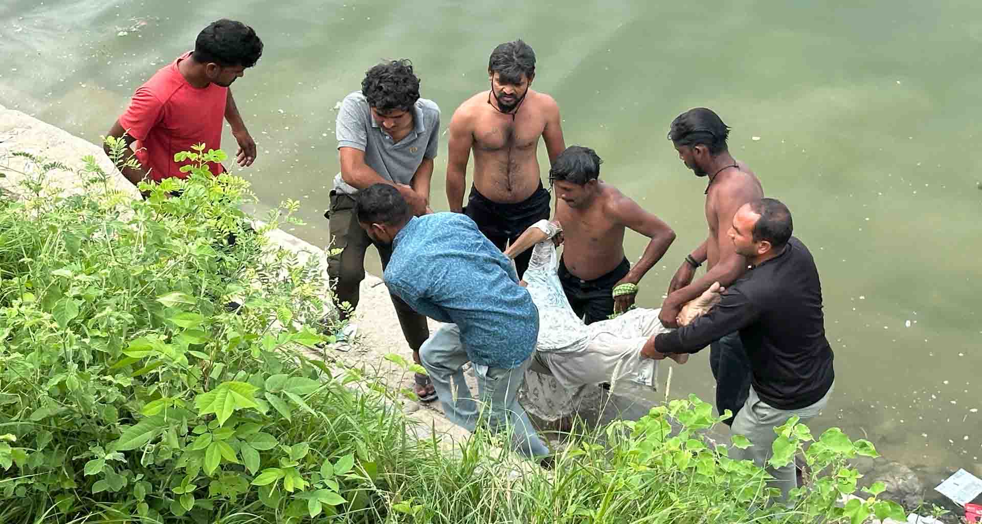 પાટણના સિદ્ધી સરોવરમાં માનસિક બીમારીથી પીડિત વૃદ્ધાએ મોતની છલાંગ લગાવી