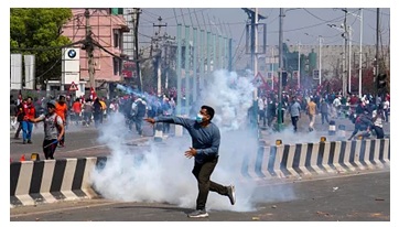 કાઠમંડુમાં જનરેશન Z પ્રદર્શનકારીઓના નેતૃત્વમાં મોટા પાયે વિરોધ પ્રદર્શનો ફાટી નીકળ્યા