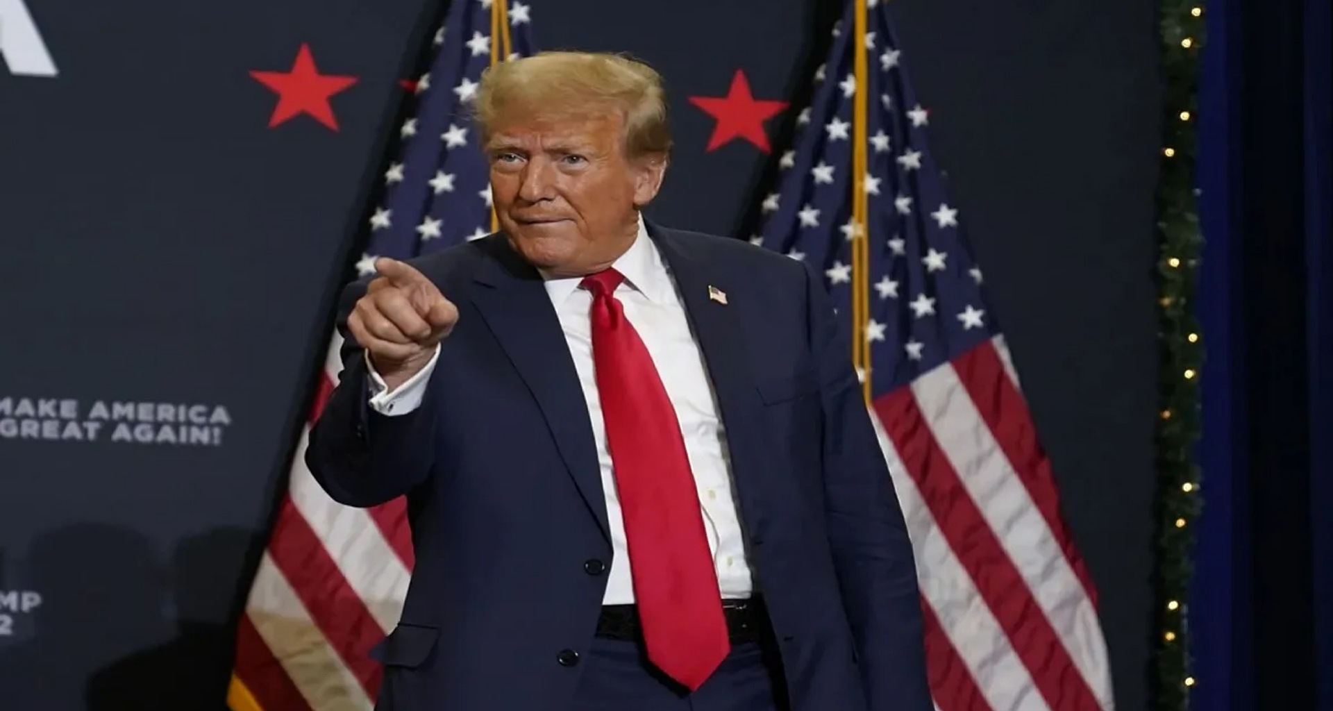 ડોનાલ્ડ ટ્રમ્પે કેનેડાને ધમકી આપી, કહ્યું ચીન સાથે વ્યવહાર કરશો તો હું 100% ટેરિફ લાદીશ