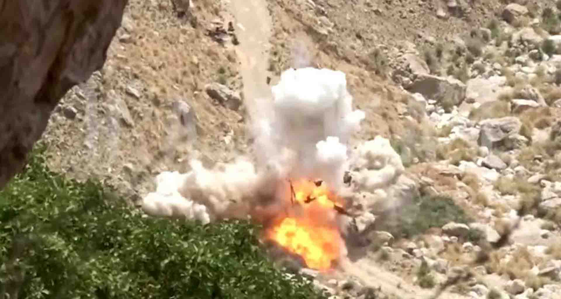 બલૂચ લિબરેશન આર્મીએ પાકિસ્તાની સેનાના વાહન પર હુમલો કર્યો; ૧૨ના મોત