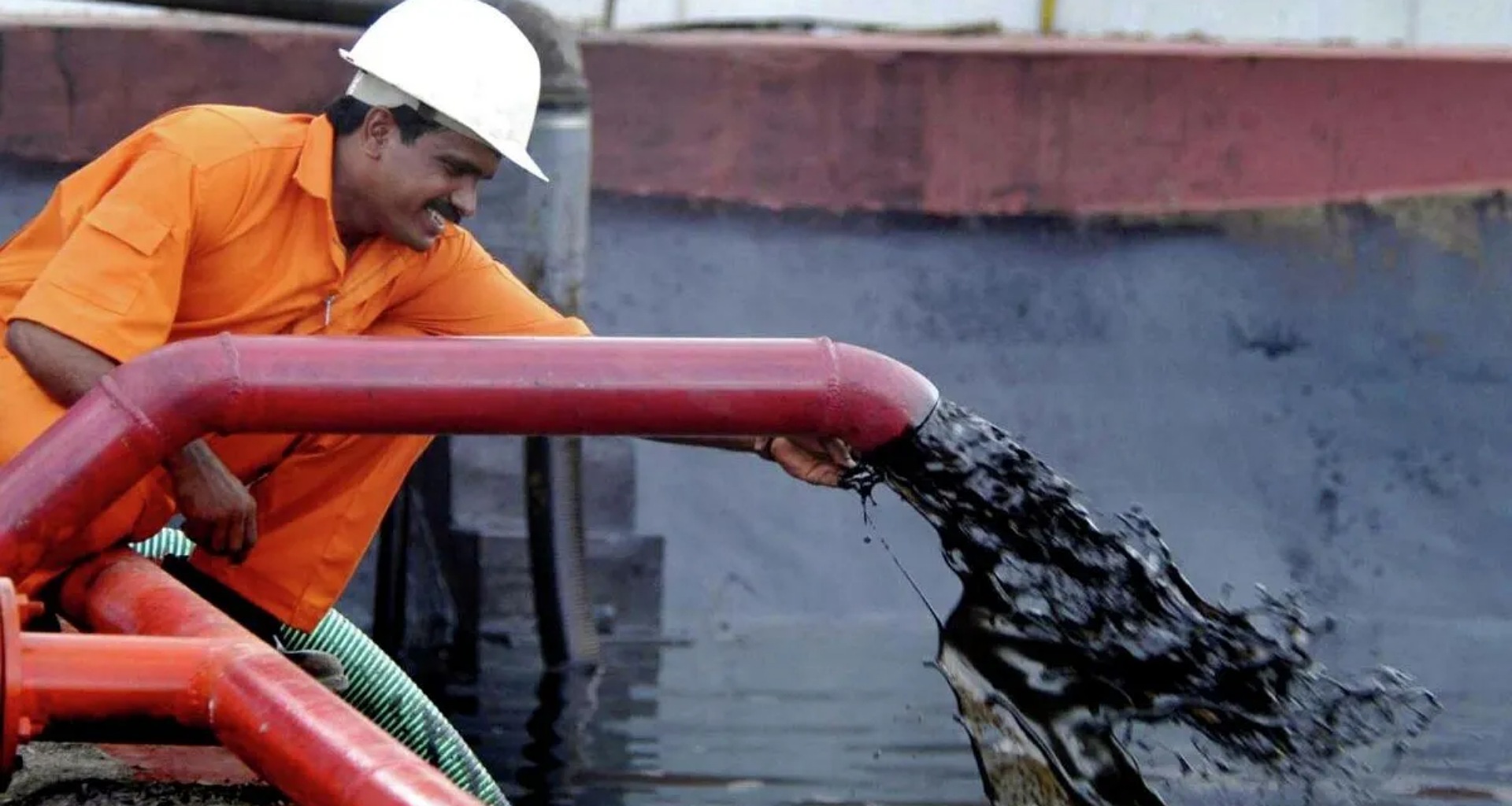 અમેરિકા સાથે વેપાર કરાર બાદ ભારત રશિયા પાસેથી ક્રૂડ ઓઇલની ખરીદી મર્યાદિત કરશે, જાણો વિગતો