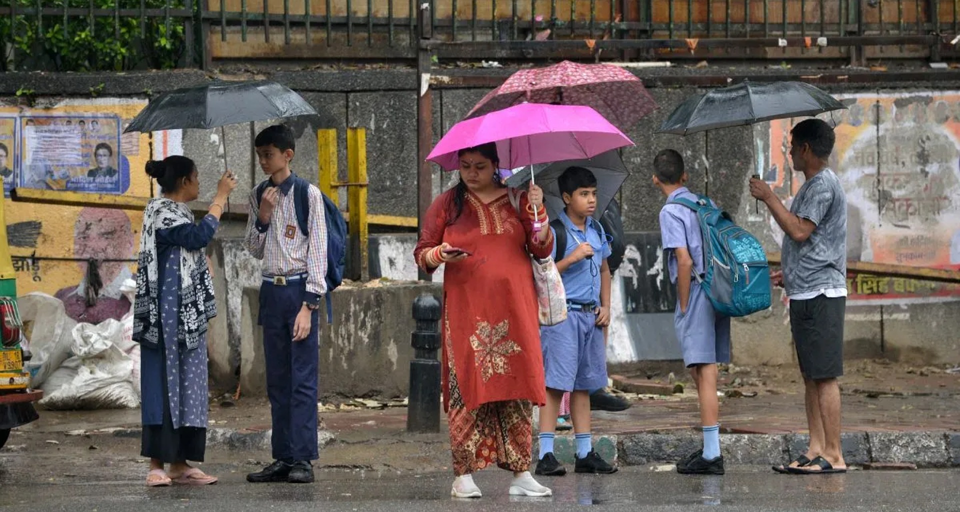 જો તમે દિલ્હીના આ વિસ્તારોમાં છો, તો તમારી છત્રી તૈયાર રાખો