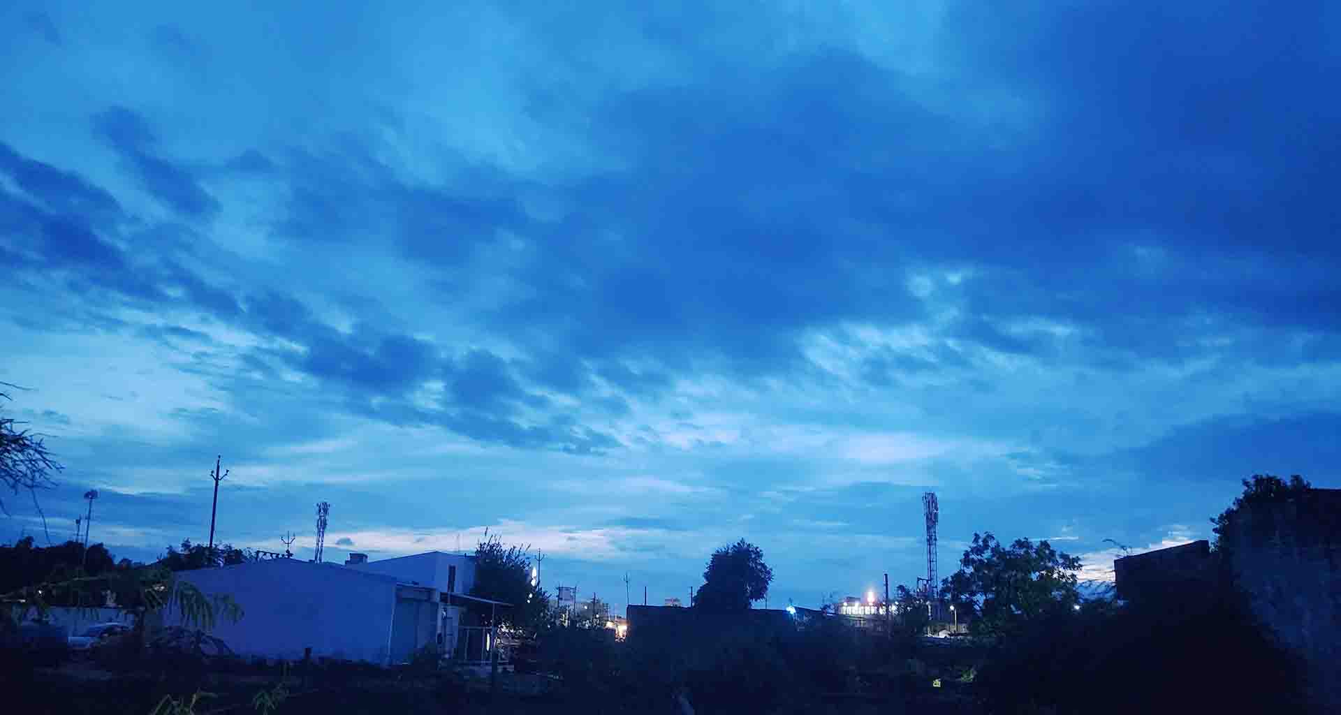 વરસાદી માહોલ બાદ સાંજનો અદભુત નજારો; વૃક્ષો અને પ્રકૃતિ વધુ નિખરી ઉઠી